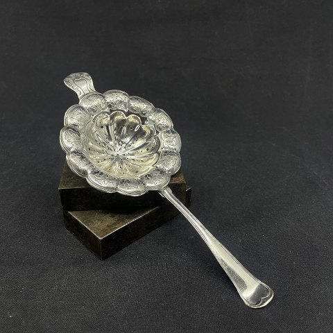 Danish tea strainer in silver from the 19th 
century