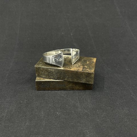 Art deco napkin ring in silver