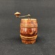 Older peber grinder in wood